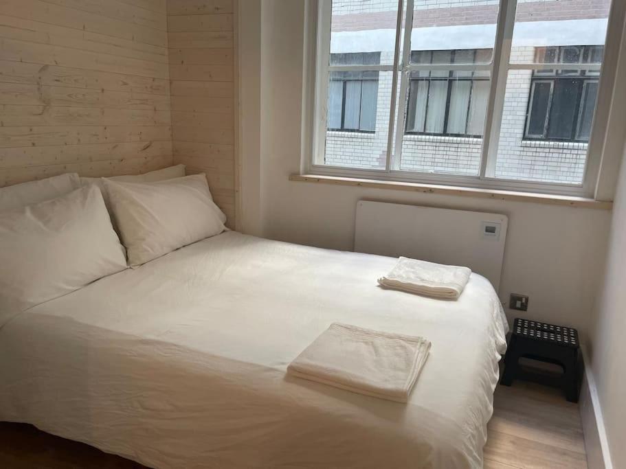 Stylish City-Centre Apartment With Balcony Liverpool Exteriör bild